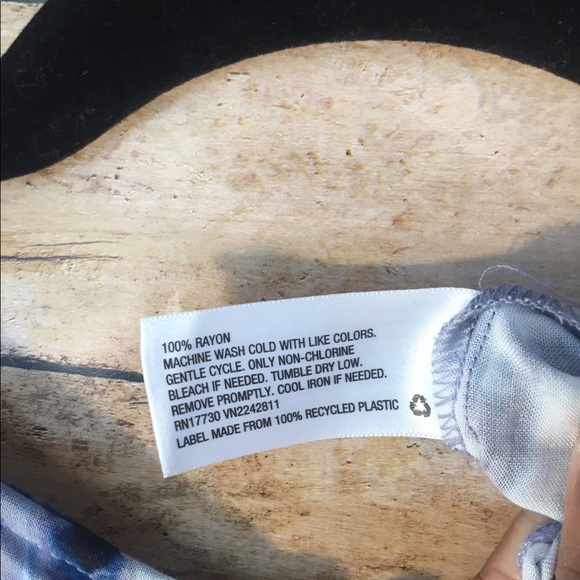 Blue and gray dress - Picture 3 of 3