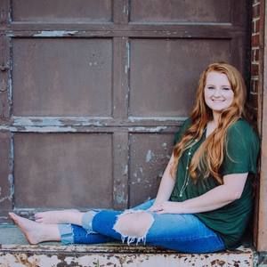 Meet your Posher, Hayley