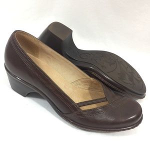 Clarks Artisan Slip On Brown Leather Loafers Pumps