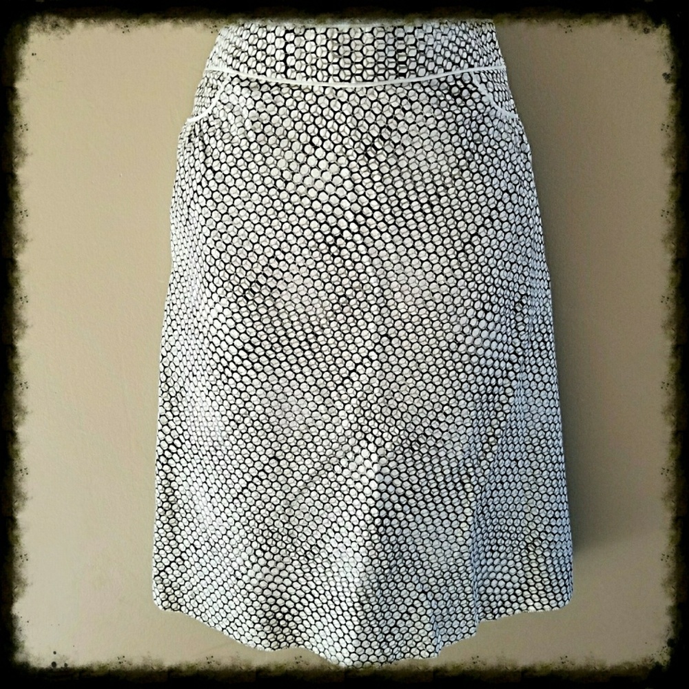 Kenneth Cole Patterned Skirt