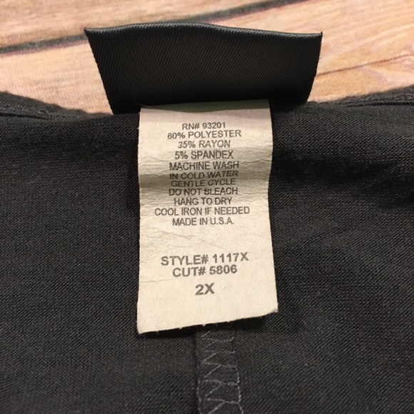 Empire Waist Gray/Silver Top EUC - Picture 8 of 8