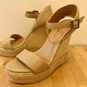 Faux rope/ leather wedges