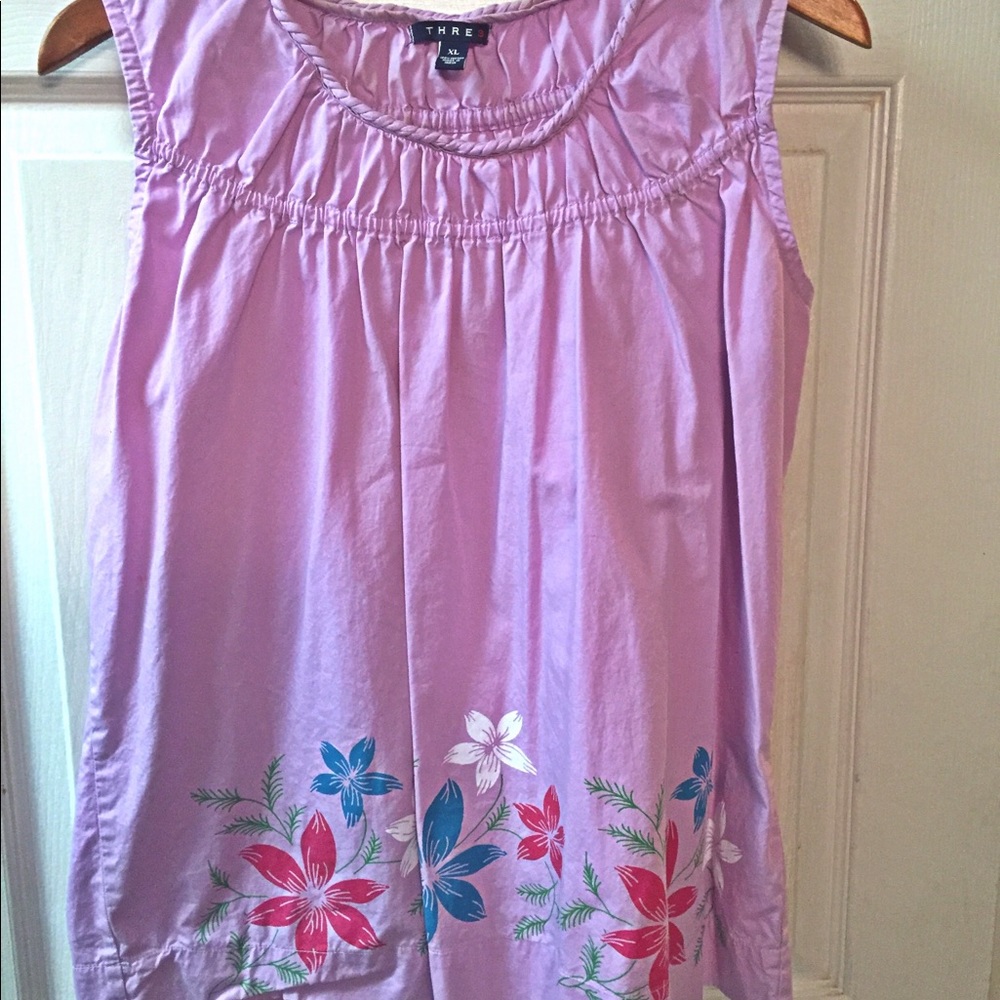 Sleeveless blouse