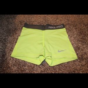 NEON YELLOW NIKE PRO SZ:S