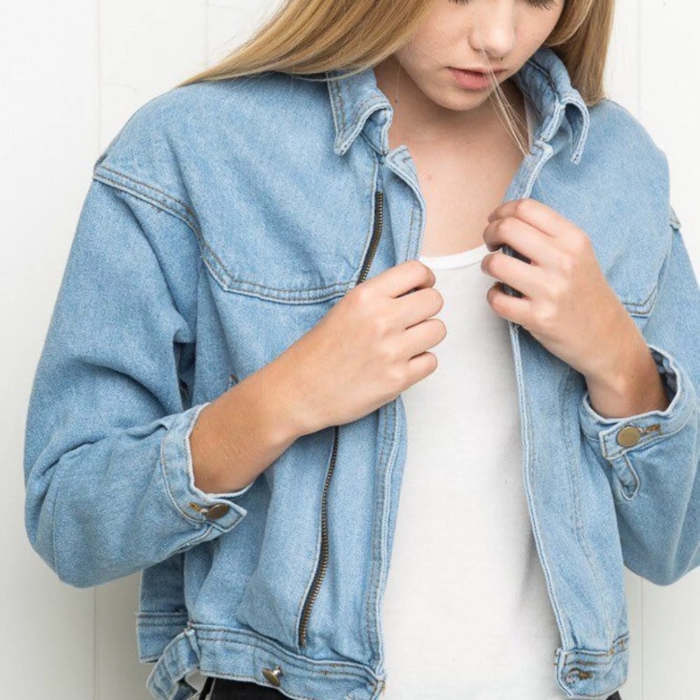 *SOLD****Brandy Melville denim jacket
