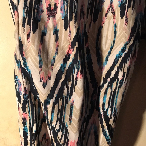 Patterned pants.  . - Picture 2 of 4