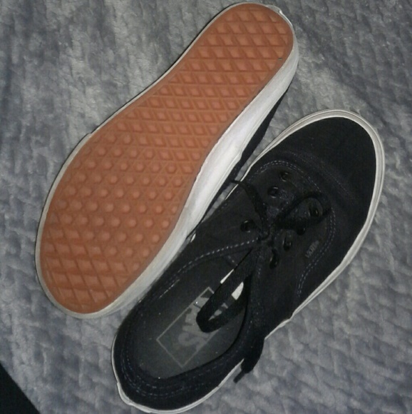 Vans shoes - Picture 2 of 3