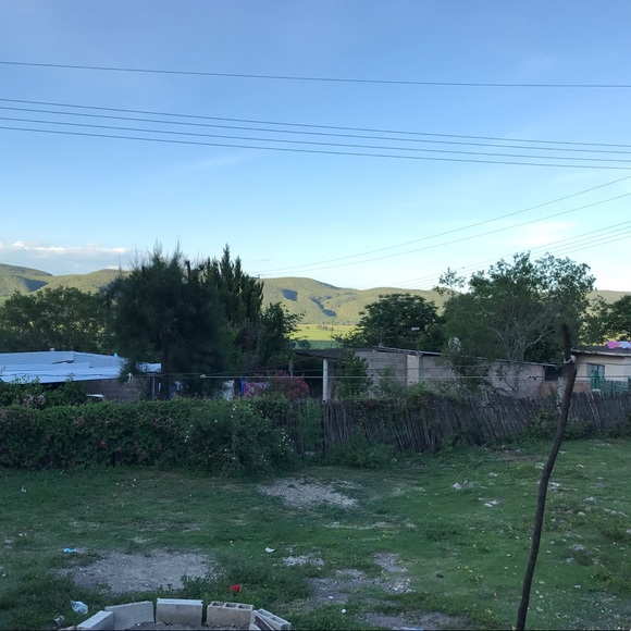 Meet your Posher, Karina - Picture 1 of 1