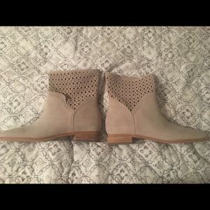 Michael Kors 7 1/2 ankle boots