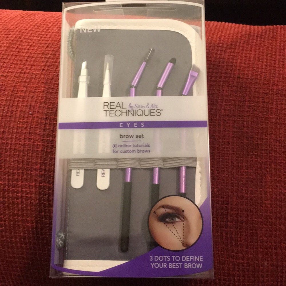 Real Techniques eyes brow set