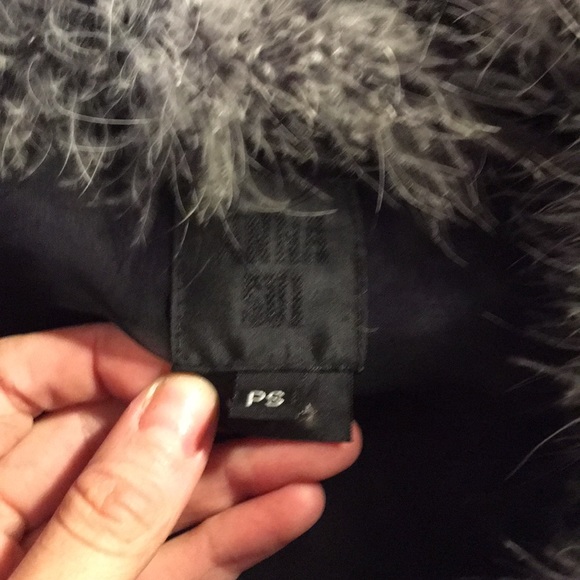 Anna Sui 100% Marabou shrug SOLD - Picture 4 of 8