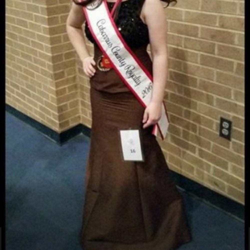 Pageant dress