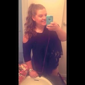 Meet your Posher, Candace paige