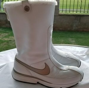 Nike Snow Boots