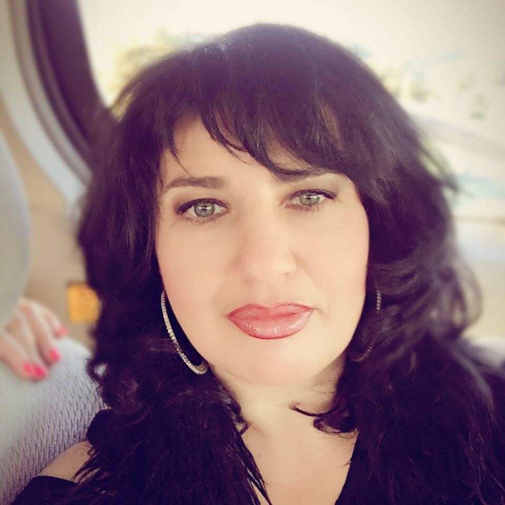 Meet your Posher, Marina