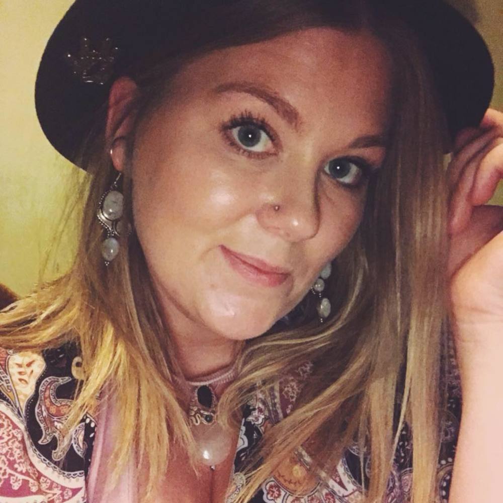 Meet your Posher, Abby