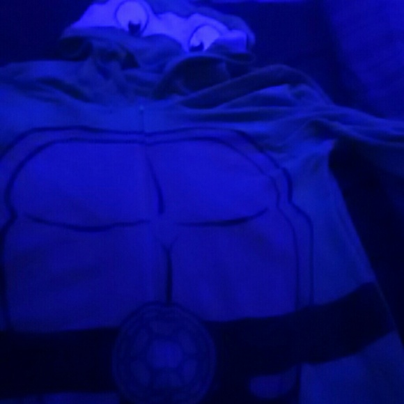 Night suit - Picture 2 of 4