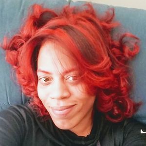 Meet your Posher, Della