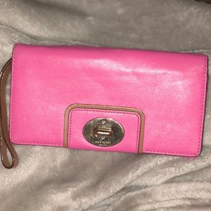 Kate Spade pink wristlet