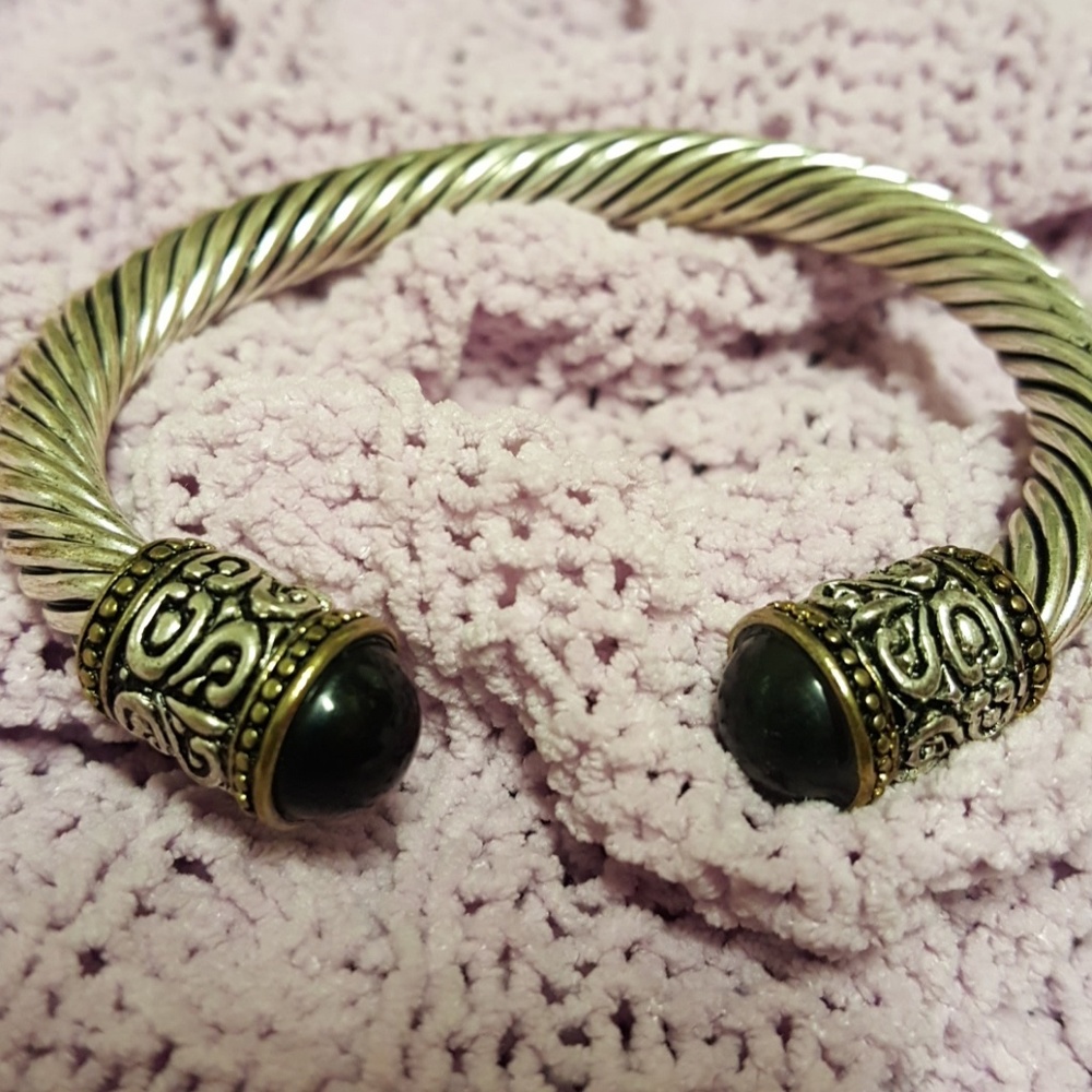 Twisted Bracelet