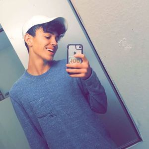 Meet your Posher, Elijah