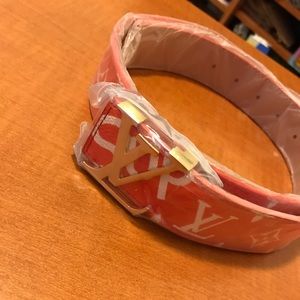 Louis Vuitton Supreme belt