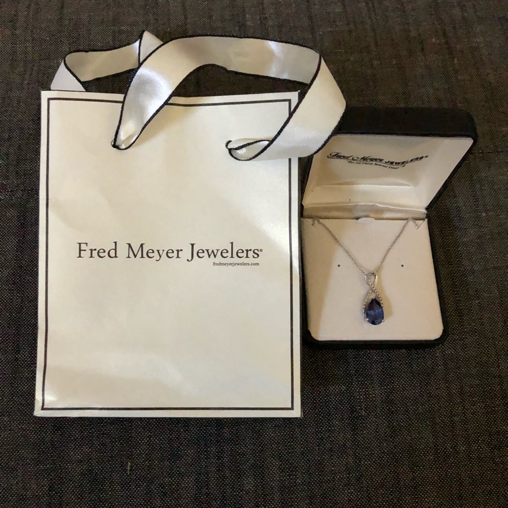 NIB! Sapphire Necklace/pendant Fred Meyer Jewelers