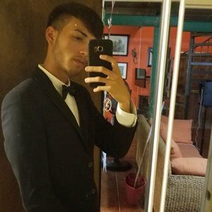 Meet your Posher, Pablo ernesto