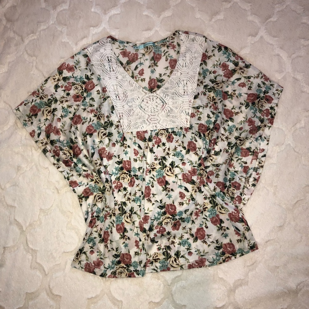 ‼️SALE‼️ Floral flowing top