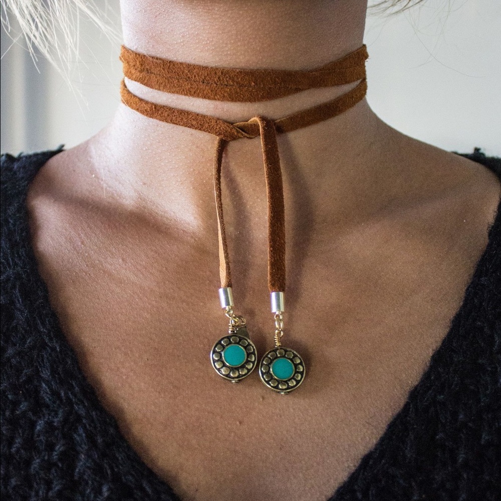 Vanessa Mooney tan bolo wrap necklace