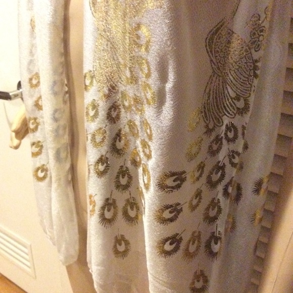🍒NEW GOLD & WHITE PEACOCK CHIFFON SCARF WRAP COVER - Picture 5 of 7