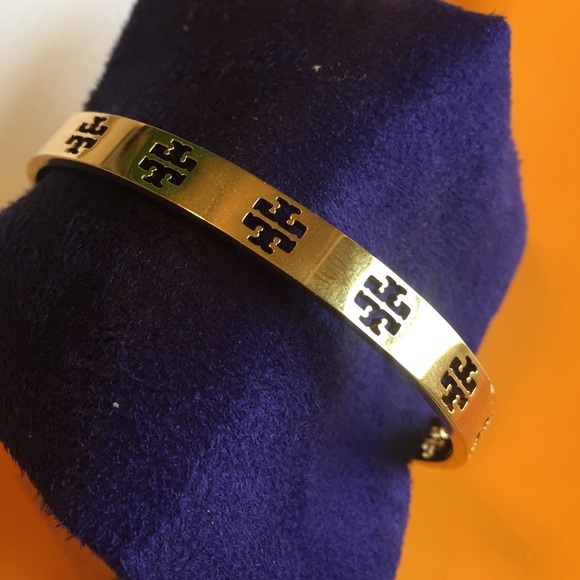 tory burch // gold t logo cuff bracelet - Picture 7 of 7