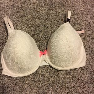 Victoria's Secret full coverage bra 36DDD