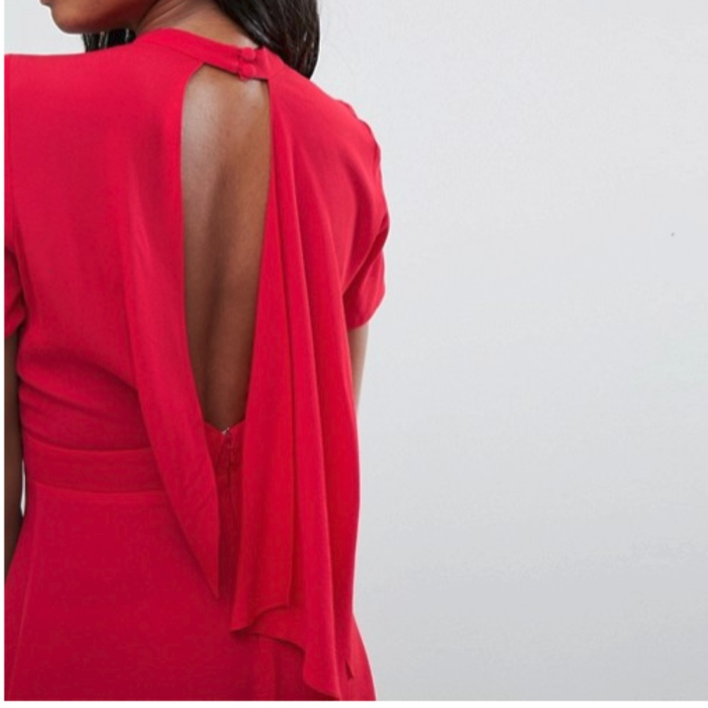 Mini Tea Dress With Open Back - Picture 2 of 8