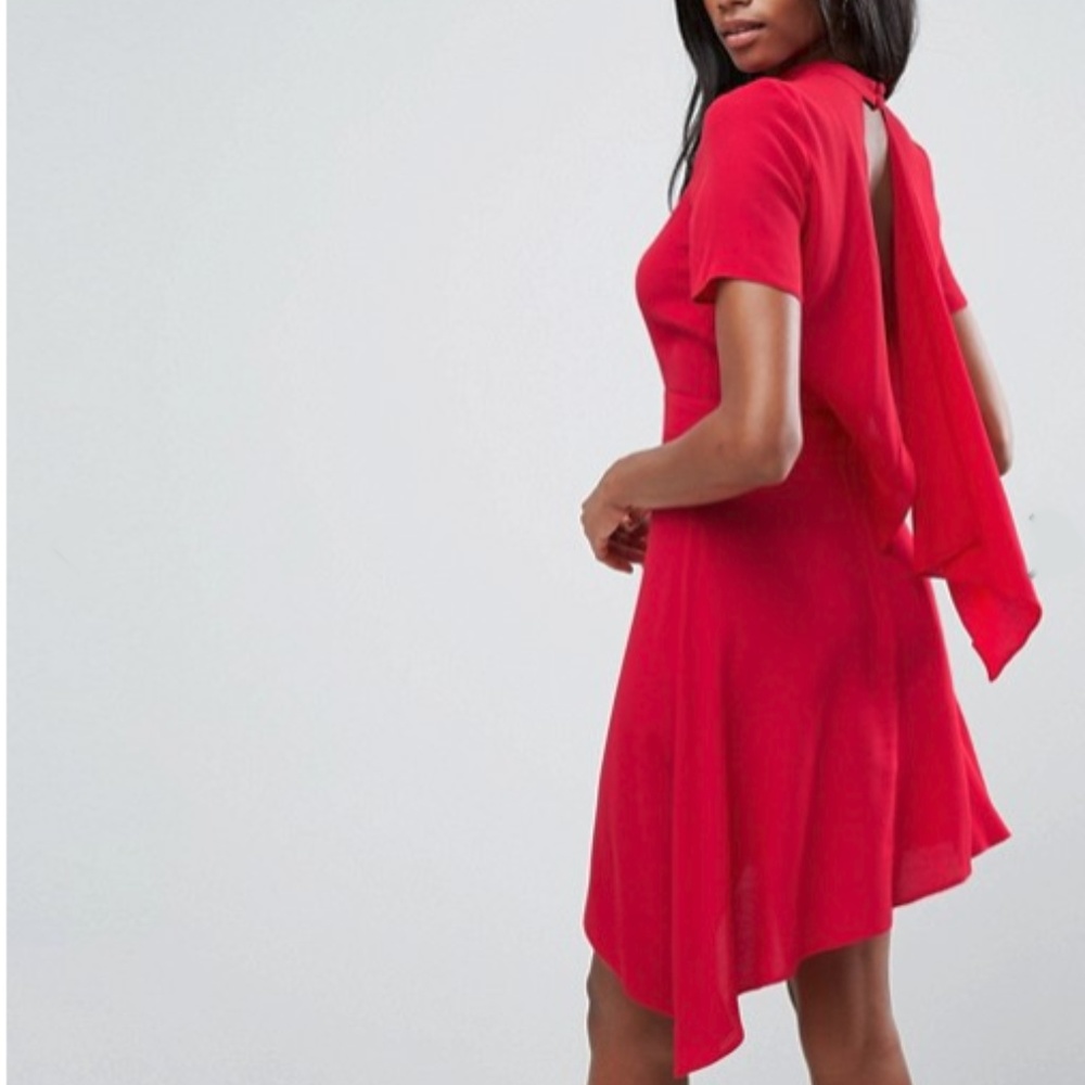 Mini Tea Dress With Open Back - Picture 4 of 8