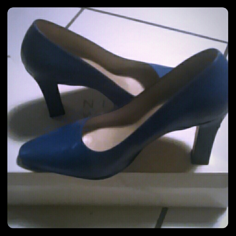 Nine west