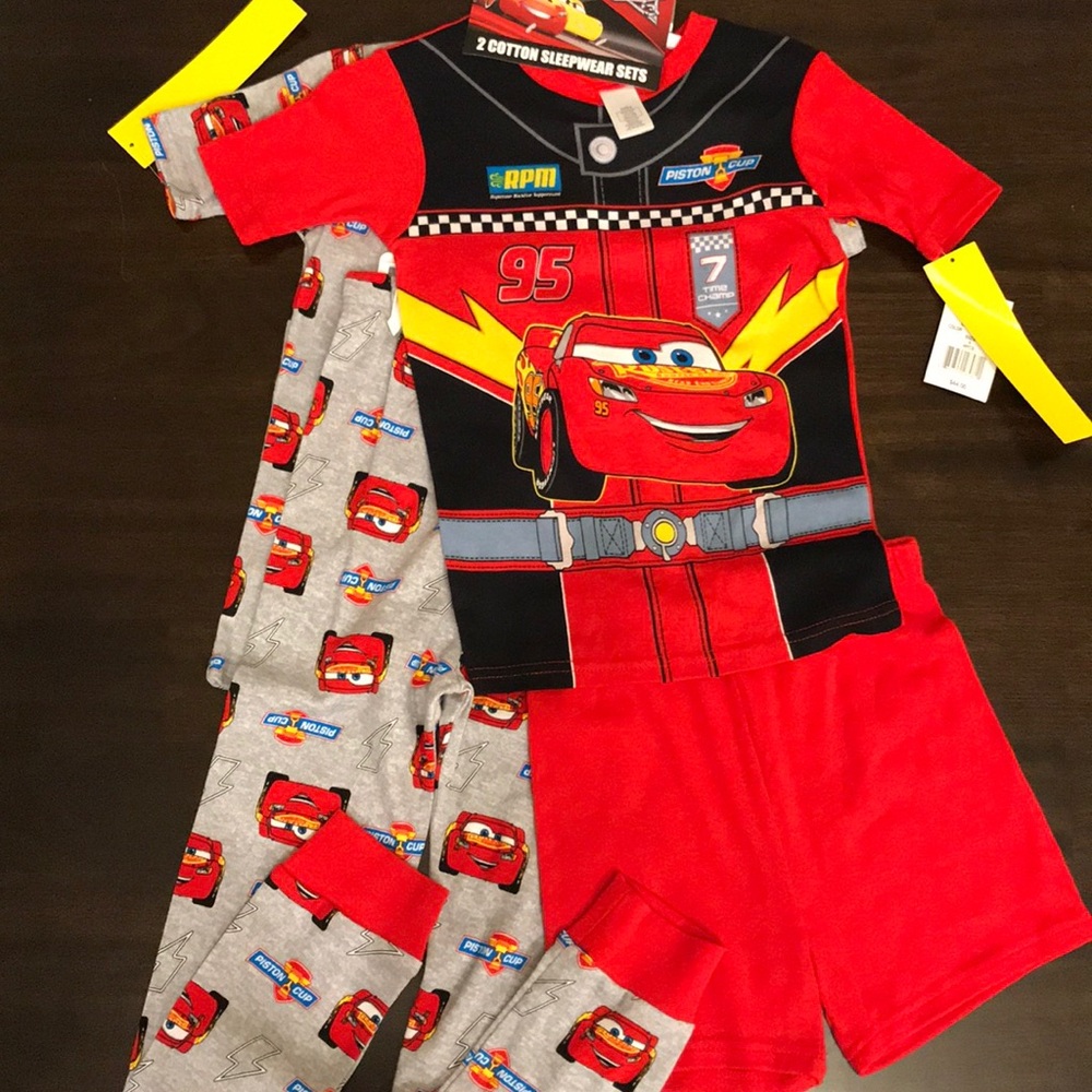 NWT Disney’s Cars 3 4-Piece Pajama Set Piston Cup