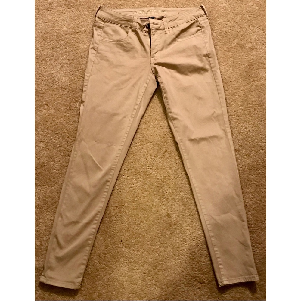 American Eagle Khaki Jegging