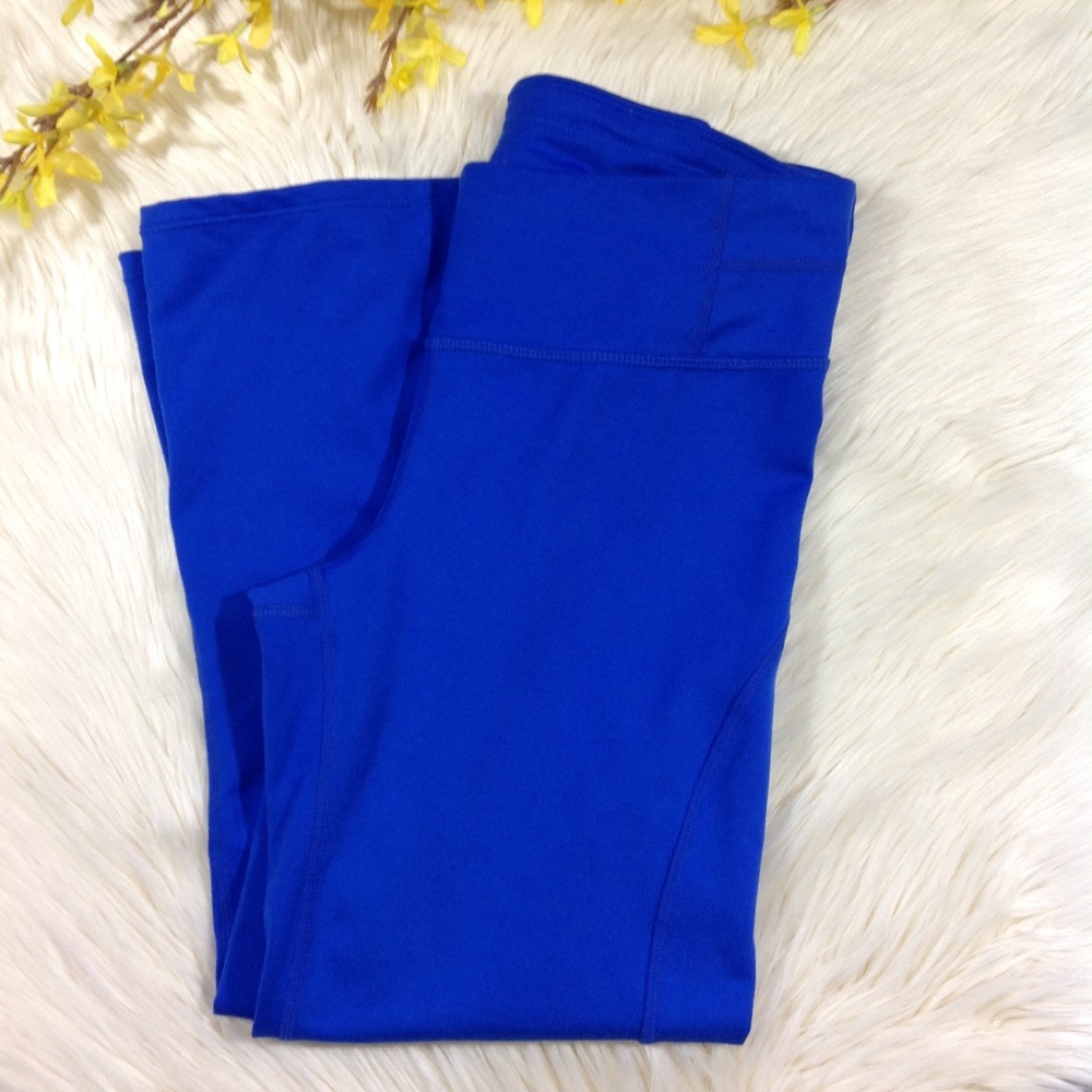 ATHLETA | cobalt blue dobby sonar capri yoga pants