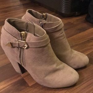 Steve Madden boots