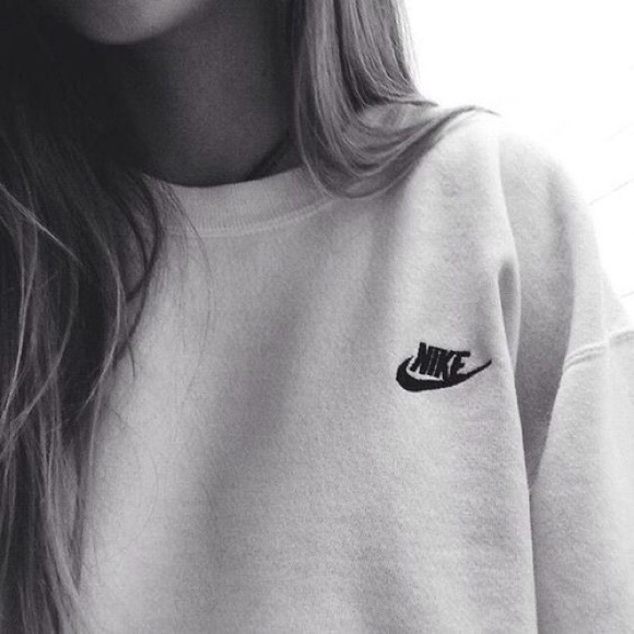 Nike Tops - Nike Grey Sweatshirt