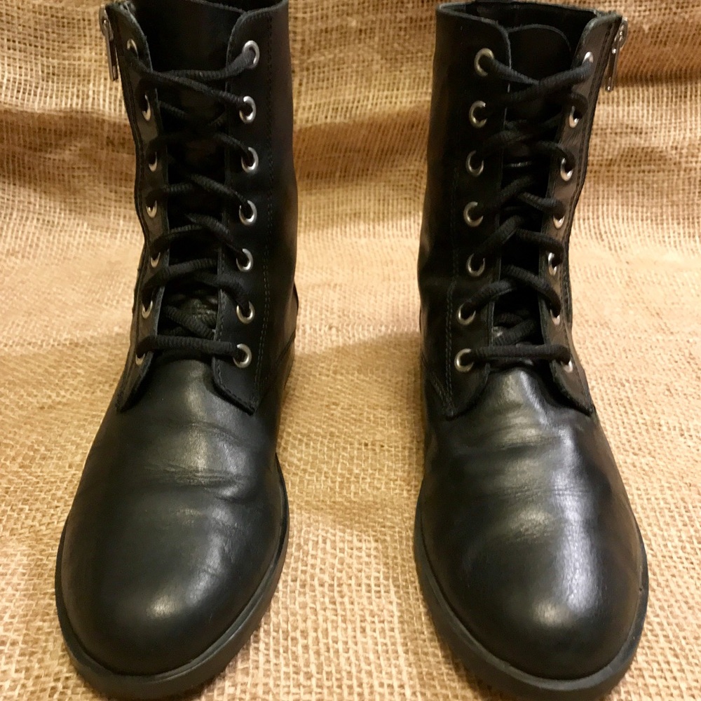 Zara black leather boots•38