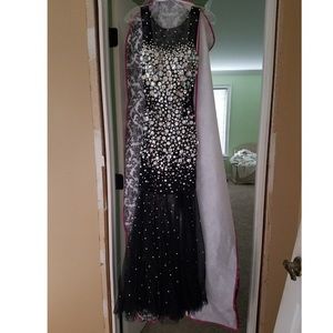 Black prom dress