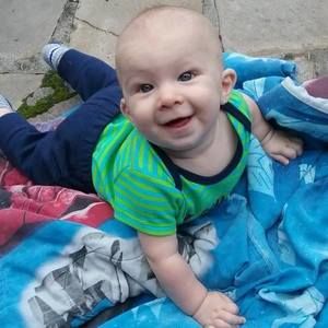 Meet your Posher, Desiree