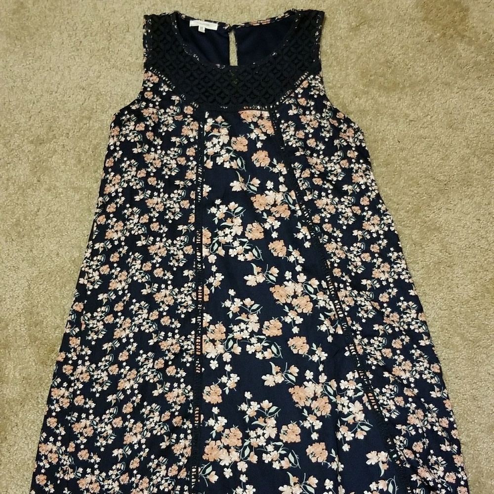 Adorable dress!!! Wear alone or with cardigan!!!