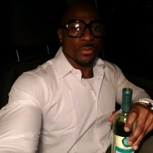 Meet your Posher, Corey