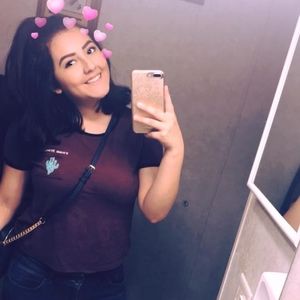 Meet your Posher, Alana