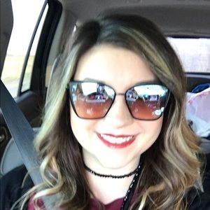 Meet your Posher, Kendall