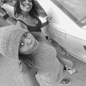 Meet your Posher, Leslie