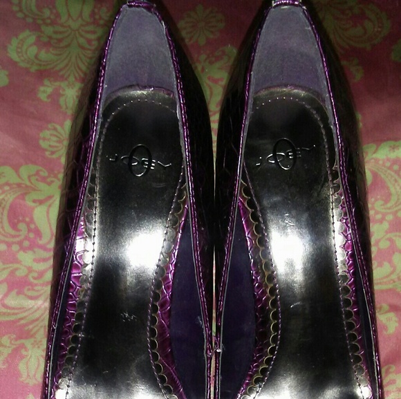 ✨Faux Purple Snake Skin Heels - Picture 6 of 6
